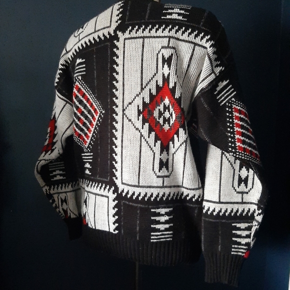 Vintage sweater size medium - Picture 2 of 3